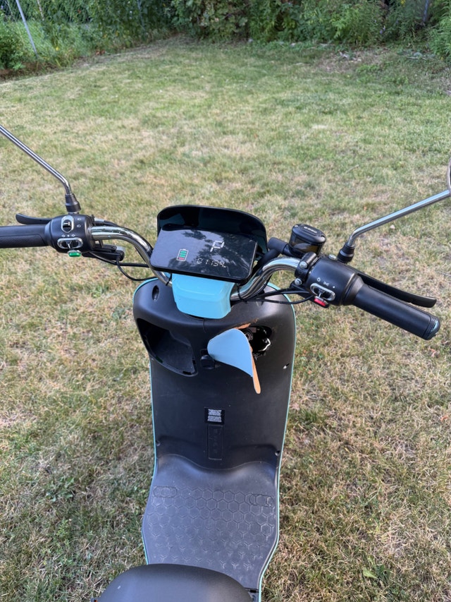 Emmo Ado electric scooter - photo 4