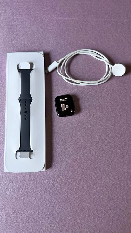 Apple Watch Series 9 (GPS + Cellular) 45mm Aluminum