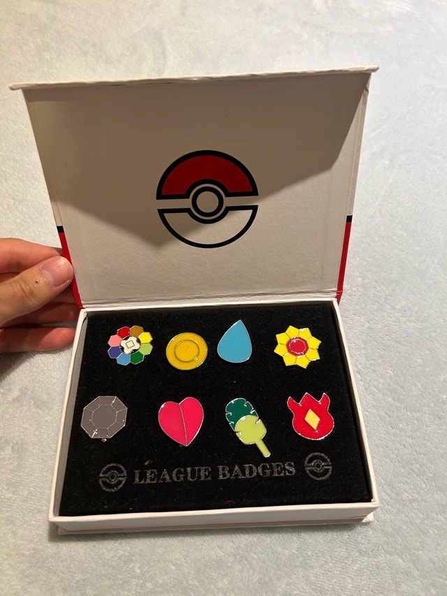 Pokemon Badges Pin