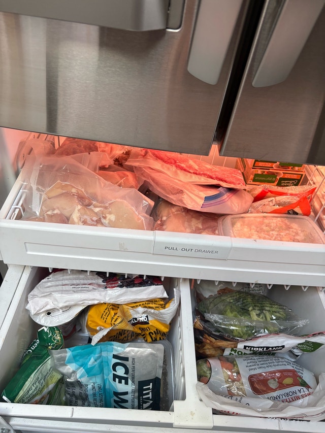 33” LG fridge for sale - photo 3
