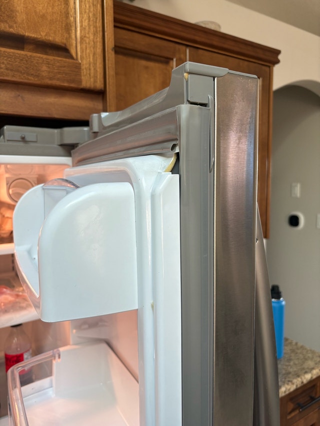 33” LG fridge for sale - photo 5