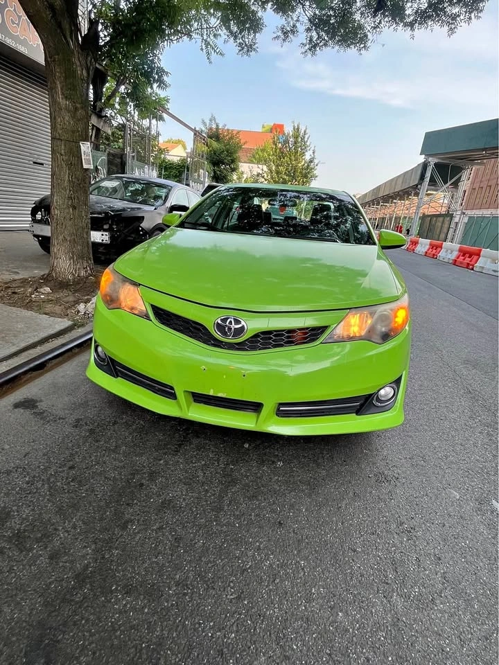 2013 Toyota Camry · SE