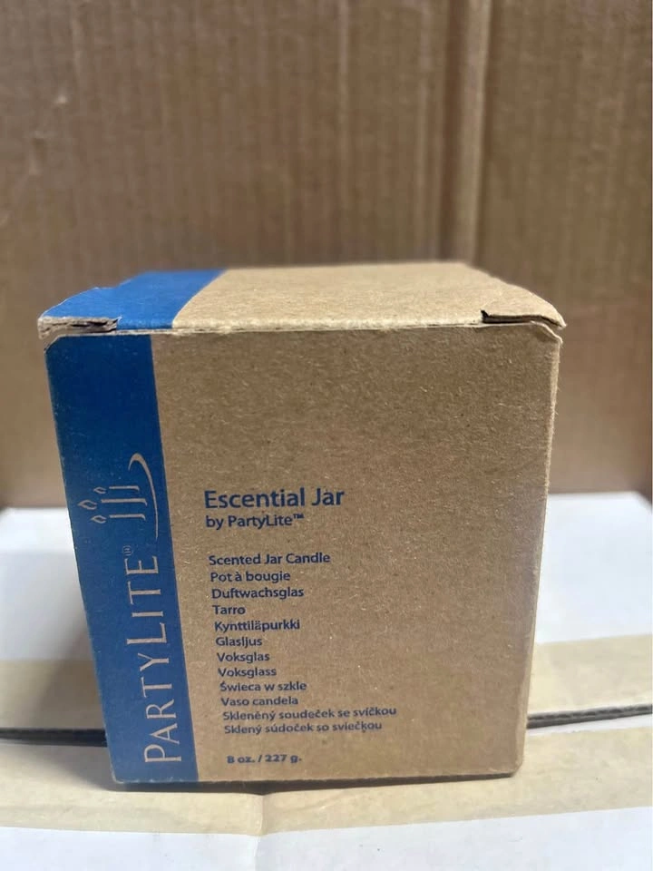 PartyLite Escential Jar Cinnamon Sparkle Scented Candle