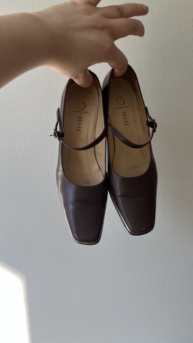 BELLE Brown Leather Mary Jane Pumps Size 5.5-6