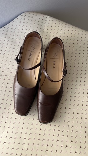 BELLE Brown Leather Mary Jane Pumps Size 5.5-6 - photo 4