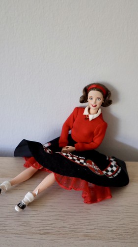 1999 Coca-Cola Sweetheart Barbie Doll NRFB Mattel Collector Edit