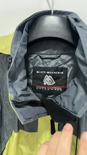 rain jacket women - photo 2