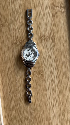 Swatch Frozen Glitter Irony