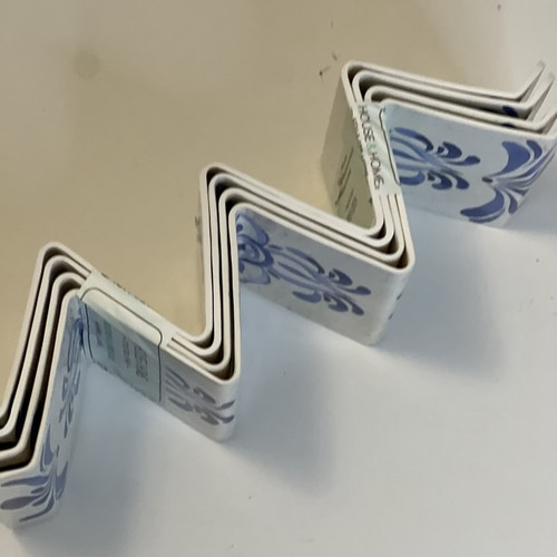 Taco stand traditional blue and white ceramic tile patterns - photo 2