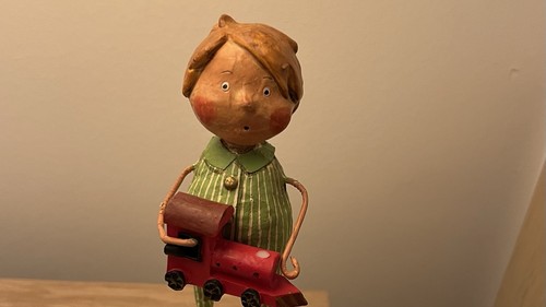 Lori Mitchell figurines used