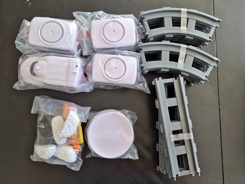 Sushi train toy