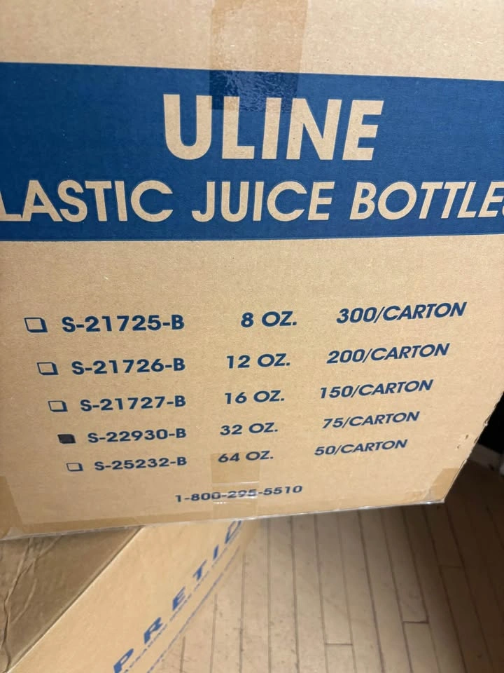 Uline 8oz and 32oz Clear Plastic Juice Bottles - photo 5
