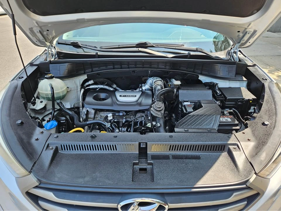 2016 Hyundai Tucson Eco Sport Utility 4D - photo 2