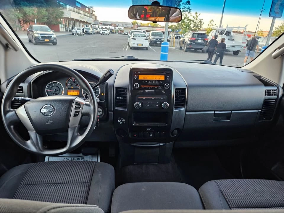 2013 Nissan Titan Crew Cab - photo 3