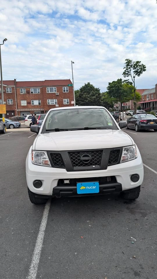 2012 Nissan Frontier SV Pickup 4D 6 ft
