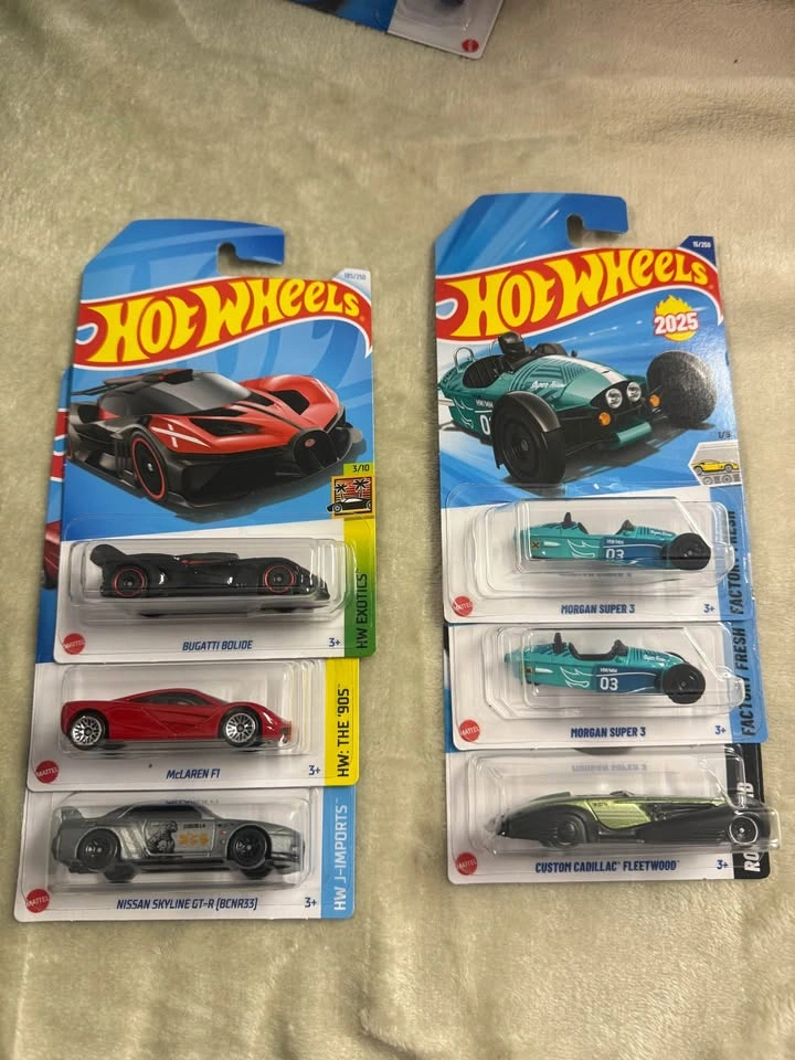 Hot Wheels Mainline Die-Cast Car Collection - photo 2