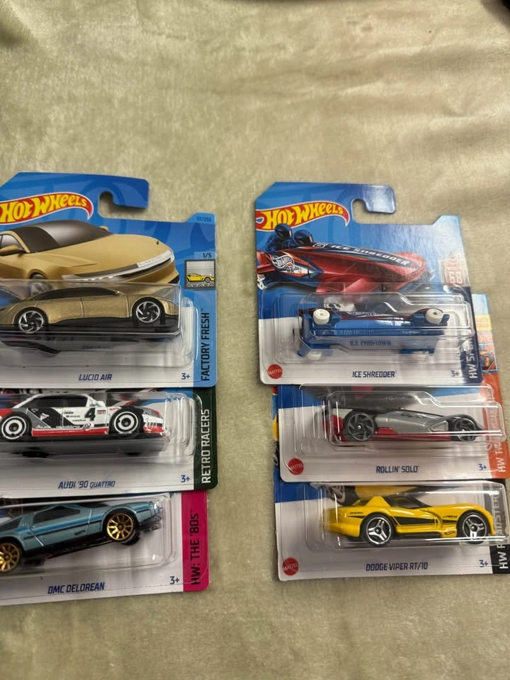 Hot Wheels Mainline Die-Cast Car Collection - photo 5
