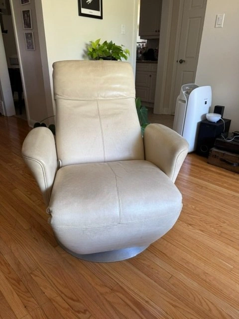 Authentic Leolux "Helical" Leather Swivel Recliner Chair - photo 5