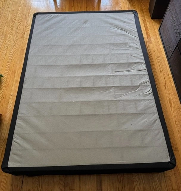 Standard Queen Size Mattress Box Spring / Foundation - photo 3