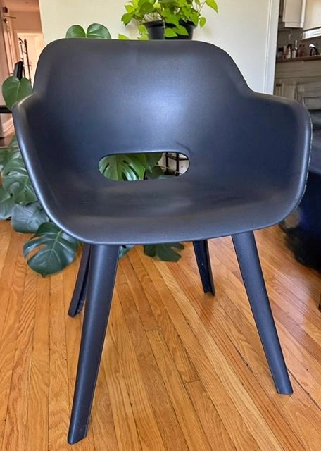 Set of 4 Keter Akola Outdoor Dining Chairs (Graphite / Charcoal)
