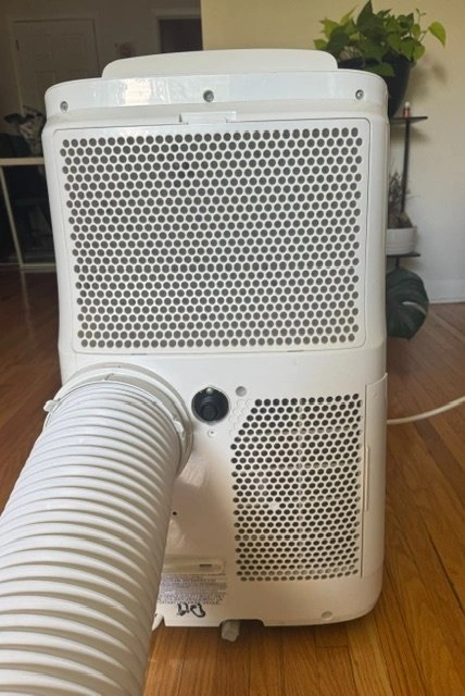 Toshiba 12,000 BTU Portable Air Conditioner (RAC-PD1211CRC) - photo 3