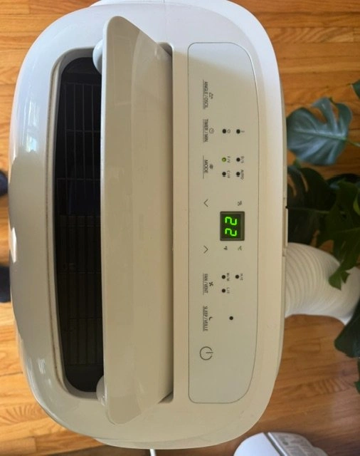 Toshiba 12,000 BTU Portable Air Conditioner (RAC-PD1211CRC) - photo 4