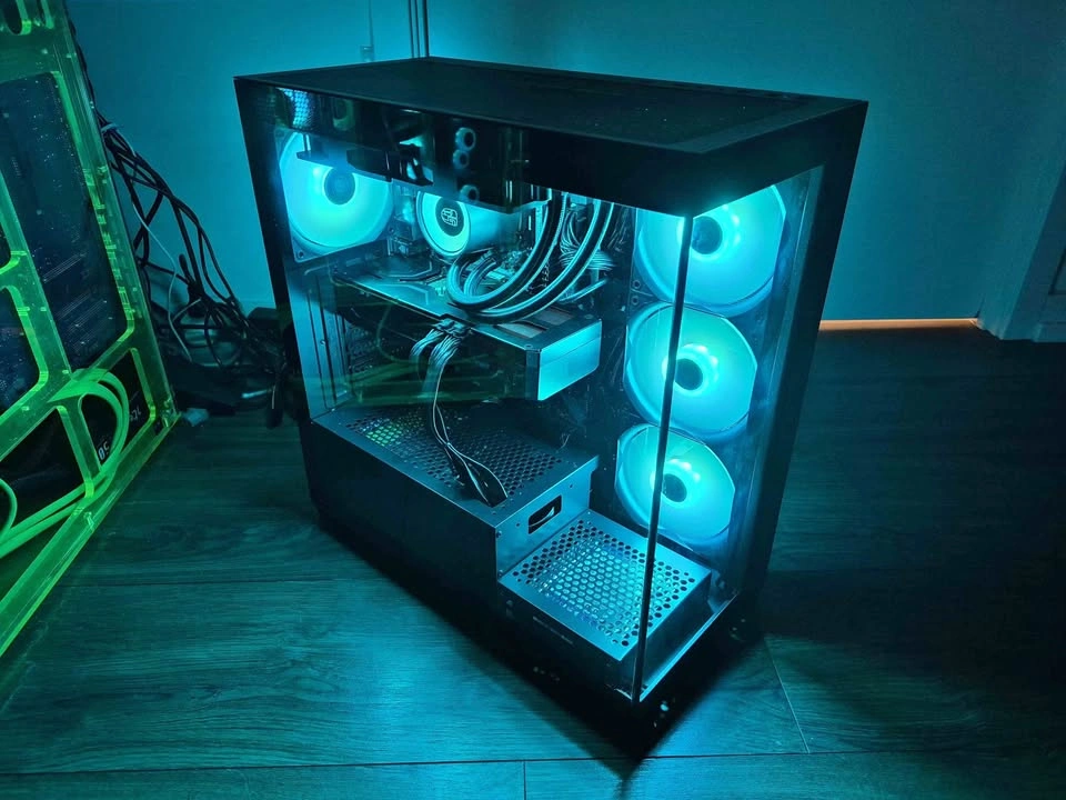 High-End Gaming PC, Ryzen 7, RTX 5060, 32 gb RAM