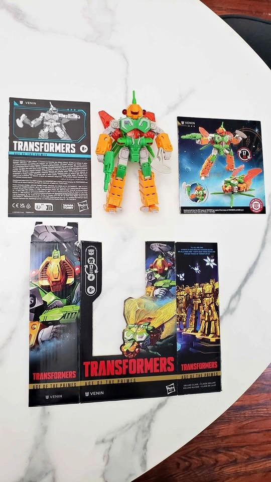 Transformers Legacy Evolution Deluxe Class Insecticon Venin
