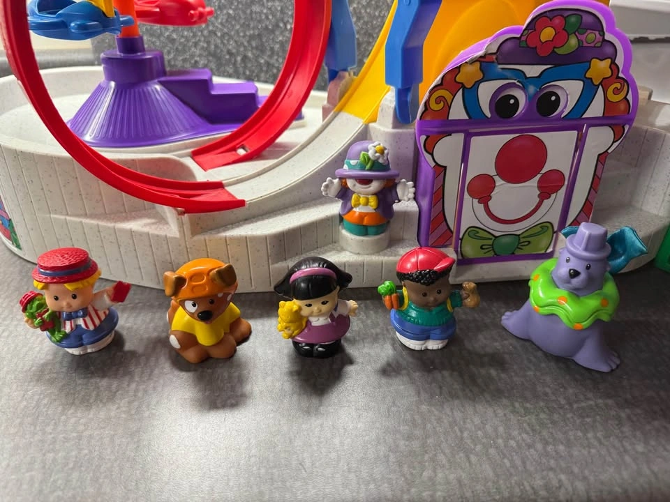Extremely rare vintage Little People fun park - photo 2