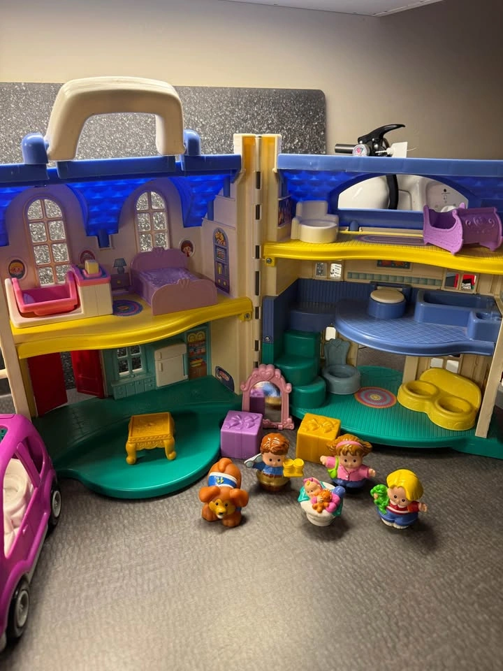 Little People lot - photo 5
