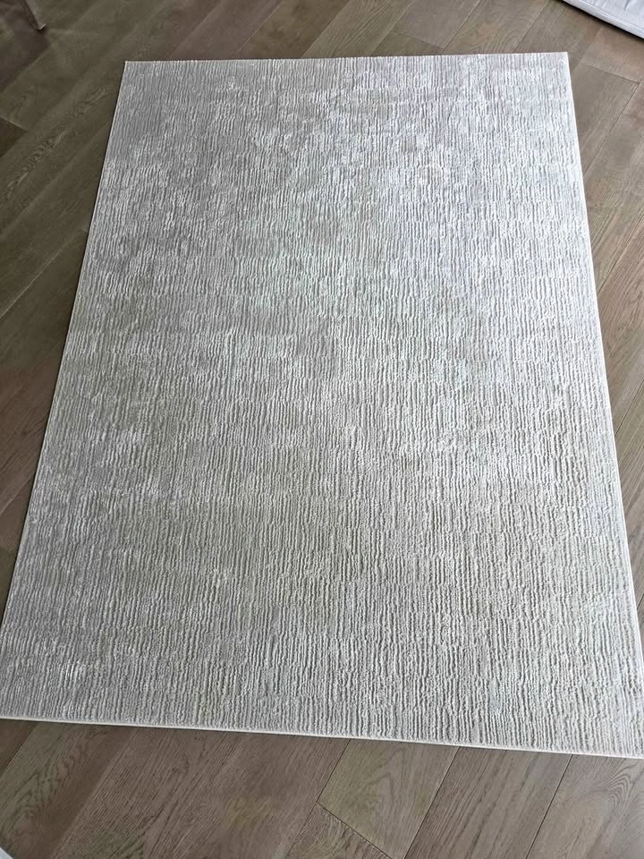 NEW Calvin Klein Captivating Area Rug – Ivory/Grey | 5'3" × 7'3"