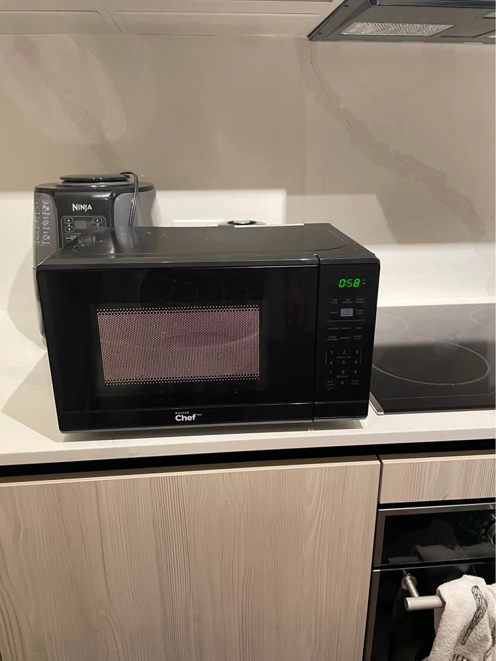 Master Chef Microwave | Black | Compact Countertop Microwave - photo 2