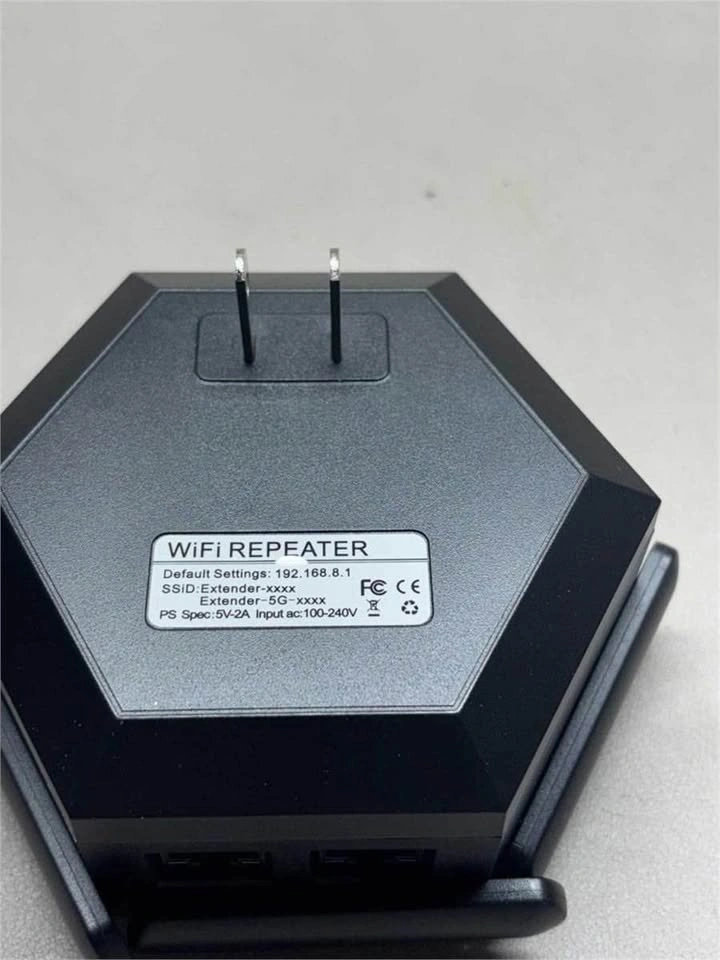 1200Mbps Dual Band WiFi Extender Signal Booster - photo 3