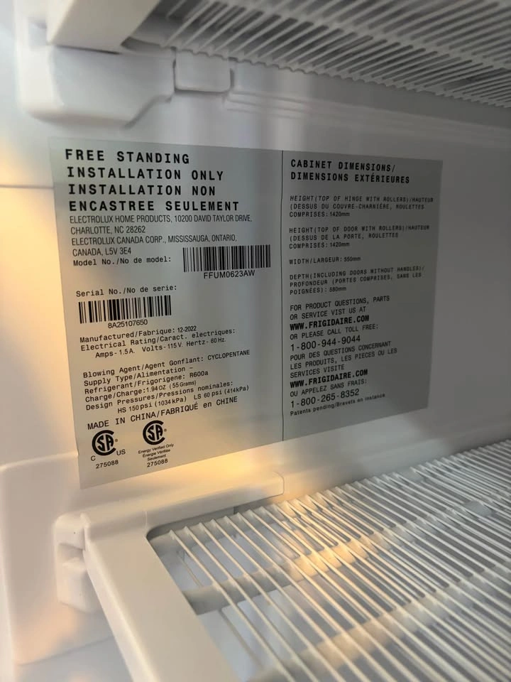 Frigidaire FFUM0623AW Upright Freezer - photo 3