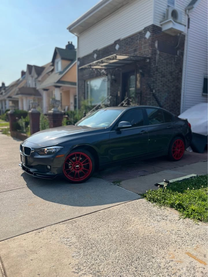 2013 BMW 3 Series · 320i xDrive Sedan 4D - photo 3