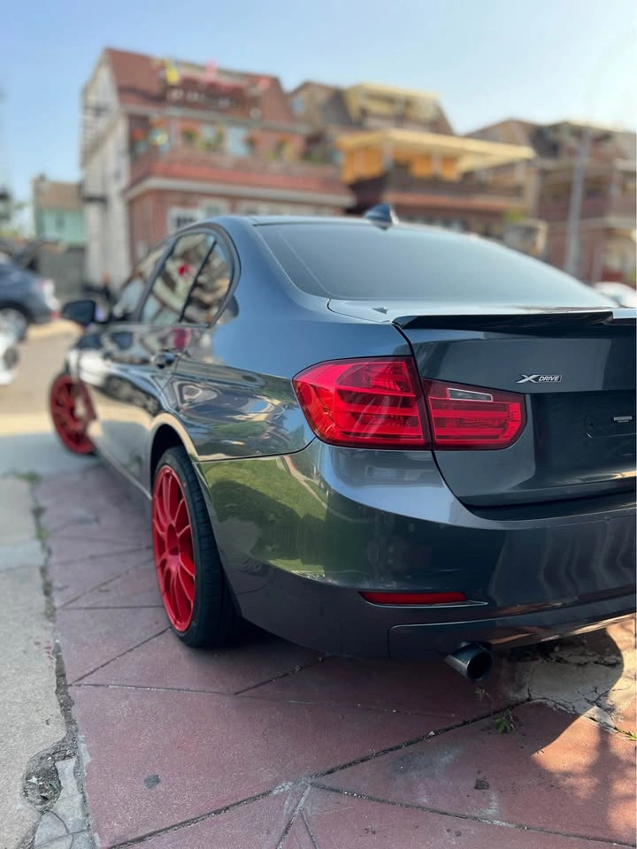 2013 BMW 3 Series · 320i xDrive Sedan 4D - photo 5