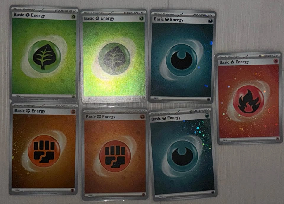 Pokémon cards cosmos holo energies lot - photo 2