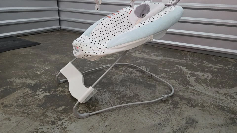Baby Rocking Chair / Bed (Infant To Toddler Rocker) - photo 3