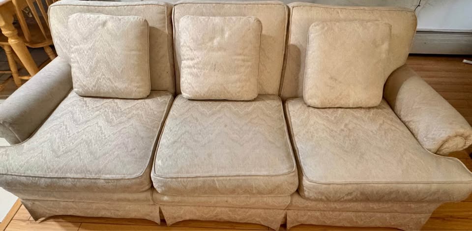 Complete Sofa Set (couch+love seat) - photo 2