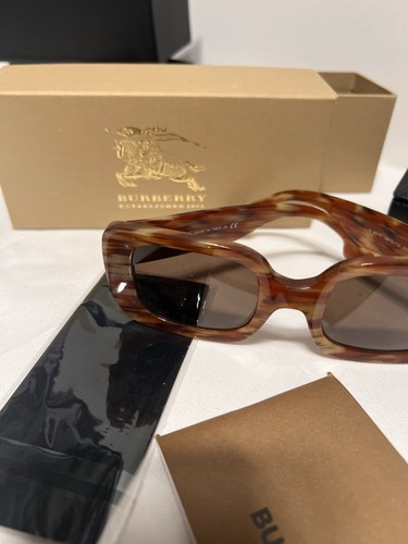 Burberry B 4377 Women's Oversized Rectangle Sunglasses - photo 2