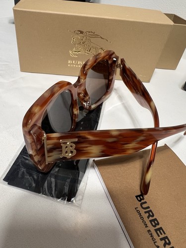 Burberry B 4377 Women's Oversized Rectangle Sunglasses - photo 5