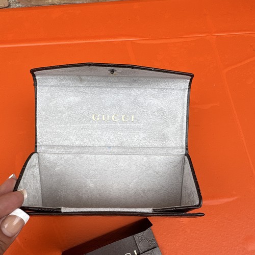 Gucci GG Monogram Hard Clamshell Eyeglass Case - photo 2