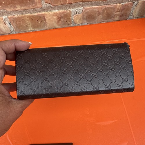 Gucci GG Monogram Hard Clamshell Eyeglass Case - photo 5