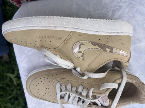 Nike Men's Solid Low Top Lace-Up Athletic Sneakers Beige White - photo 2