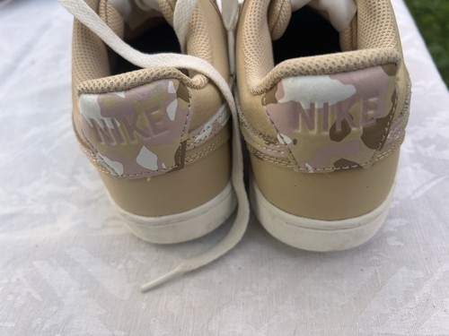 Nike Men's Solid Low Top Lace-Up Athletic Sneakers Beige White - photo 4