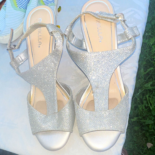 Rrsellaa Women's Silver Glitter Strappy Open Toe Ankle Strap San