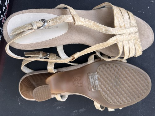 Aerosoles Women's Beige Snake Print Strappy Buckle Sandals 6 - photo 4