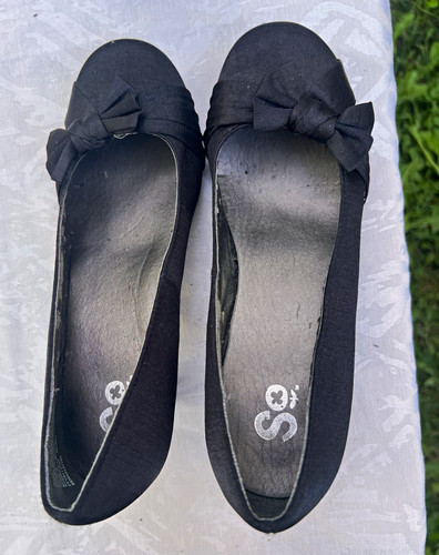 SO Women’s Black Suede Round Toe Slip On Bow Kitten Heel Pump 7.