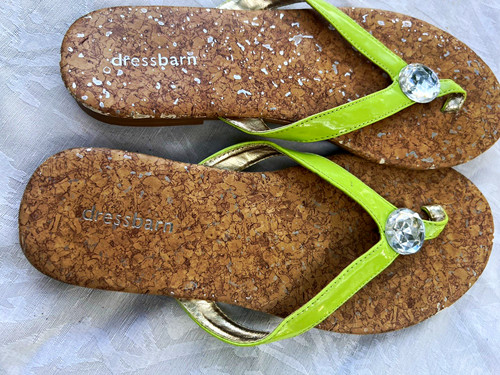 dressbarn Women's Green/Brown Leather Thong Sandals Size 12
