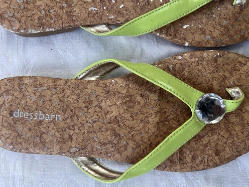 dressbarn Women's Green/Brown Leather Thong Sandals Size 12 - photo 3